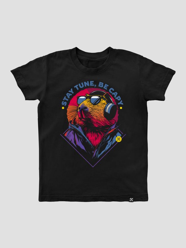Kid's T-shirt "Stay Tune, be Capy (Capybara)", Black, XS (110-116 cm)