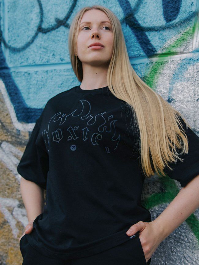 Футболка жіноча оверсайз &ldquo;Toxic&rdquo;, Чорний, S
